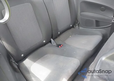 2013 Volkswagen Beetle 2.5L Entry из США, поврежденный, VIN 3VWFP7AT7DM616981